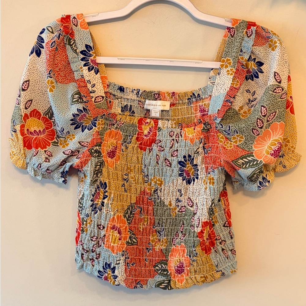 NWOT MONTEAU Smocked Puff-Sleeve Floral Crop Top